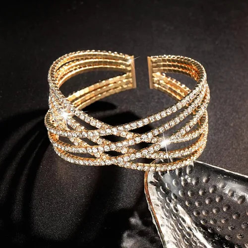 Vista 5 de Suyi Pulsera de Diamantes de Imitación Brazalete Dorado Multicapa para Mujer Pulseras de Cristal Nupciales