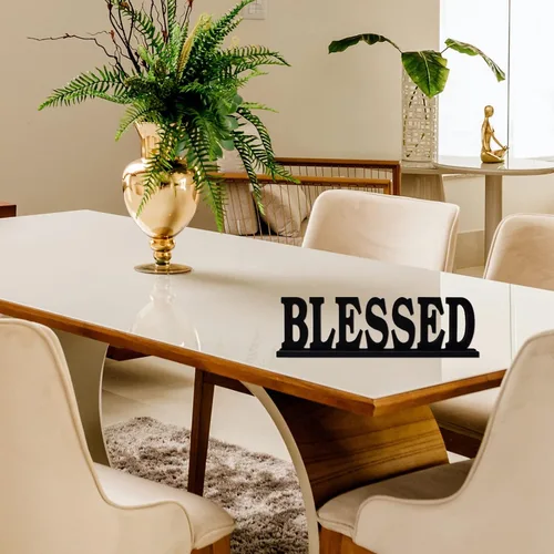 Vista 4 de Letrero decorativo de madera con texto en inglés "Blessed" para decoración del hogar