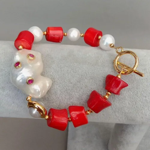 Vista 2 de Pulsera de perlas Keshi Cz pavé con perla blanca y coral rojo #22477