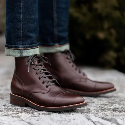 Vista 6 de Thursday Boot Company mens Captain Cap Toe