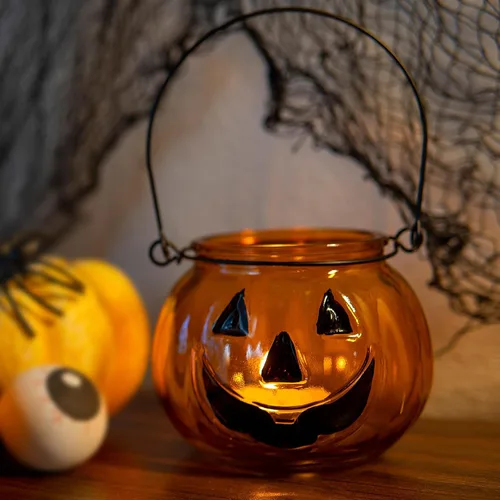 Vista 4 de Juego de 4 portavelas de Halloween, candelabros votivos de SHMILMH con mueca, metal colgante de calabaza Jack O Lanterns, decoración de Halloween