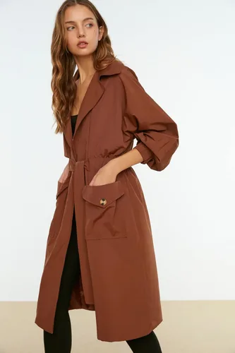 Vista 4 de Trendyol Gabardina tejida de gran tamaño con doble botonadura para mujer, Marrón