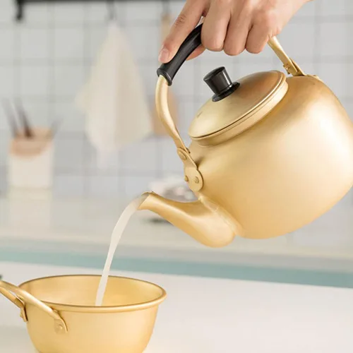 Vista 7 de Hervidor de té de aluminio para estufa, tetera clásica con base universal, tetera de 8 litros/34 onzas