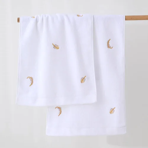 Vista 3 de YiLUOMO Gold Feathers Embroidered Elegant White Hand Towels Super Soft 100% Cotton Highly Absorbent Decorative Hand Towel Set for Bathroom Hotel &