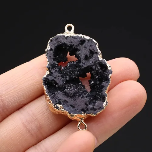 Vista 5 de LE SKY Conectores de piedra natural coloridos irregulares druzy geoda ágata borde dorado encanto de enlace de piedra para hacer joyas collar