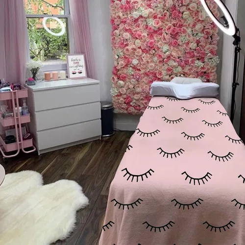 Vista 3 de Manta de pestañas rosa para sofá y cama, manta de franela suave de 50 x 60 pulgadas, bonito patrón de pestañas estética, decoración de habitación