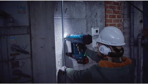 Vista 4 de Bosch GNB18V-12N PROFACTOR™ 18V Clavadora de Concreto (Herramienta Desnuda)