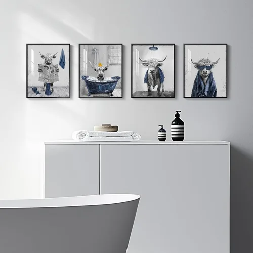 Vista 2 de Arte de pared divertido de vaca de las tierras altas enmarcado para baño, 4 piezas de divertidos animales, impresiones artísticas azul marino, linda