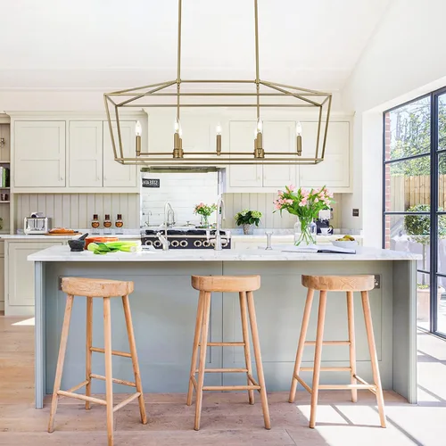Vista 3 de MELUCEE Candelabro de granja de 7 luces, iluminación lineal dorada para isla de cocina, moderna, estilo vela, accesorios de iluminación de comedor