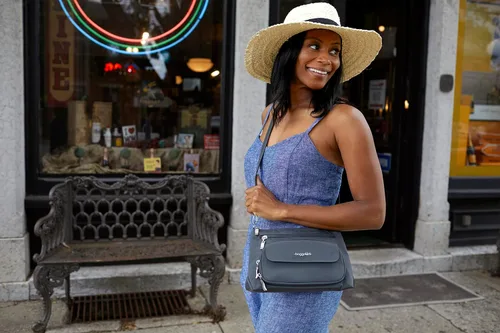 Vista 2 de Baggallini Original RFID Everyday Crossbody Bag