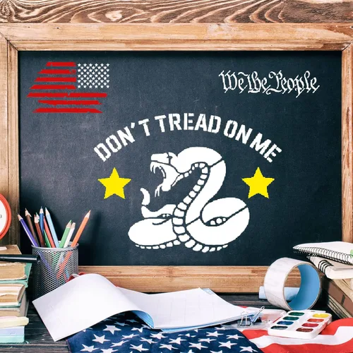 Vista 5 de 9 plantillas de bandera estadounidense – We The People & Don't Tread On Me plantillas de trazado reutilizables para adultos, álbumes de tarjetas
