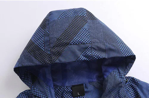 Vista 4 de LONGBIDA Chaqueta cortavientos ligera para hombre, ajuste delgado, abrigos resistentes al viento con capucha, Gris oscuro