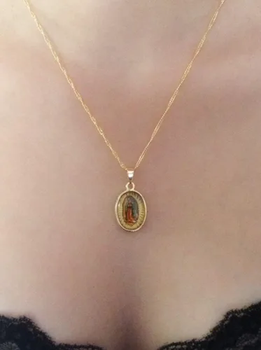 Vista 5 de Virgen de Guadalupe - Collar con medalla de ambos lados, cadena de ancla de 17.5 pulgadas