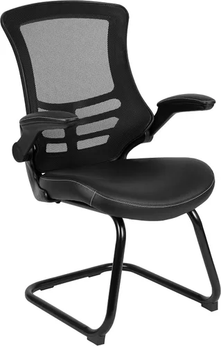 Vista 3 de EMMA + OLIVER Silla de recepción lateral con base de trineo de malla negra con asiento LeatherSoft y brazos abatibles