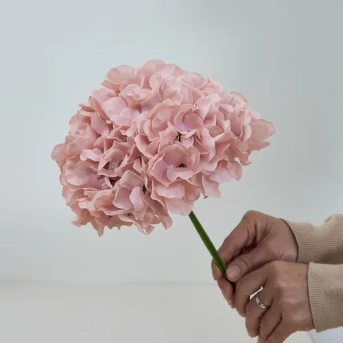 Vista 2 de Flores de hortensias artificiales rosa polvoriento, 10 cabezas de flores de seda de hortensia falsas para centros de mesa de boda, ramos de 10