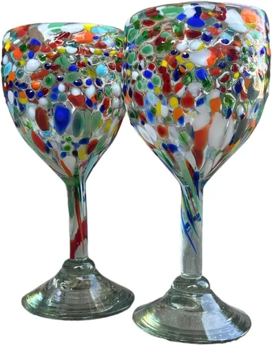 Vista 2 de Juego de 2 copas de vino con textura de guijarros sopladas a mano, 100% fabricadas en México
