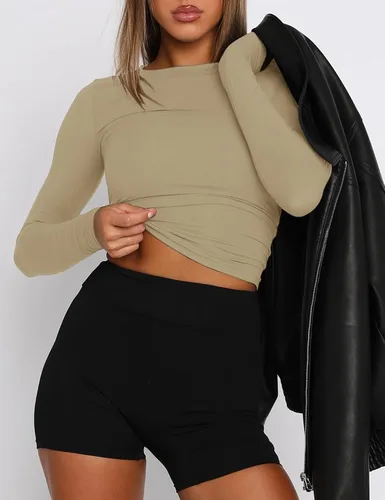 Vista 3 de AKEWEI Camisetas cortas de manga larga para mujer, paquete de 2 unidades, trajes de otoño para salir, lindas camisetas básicas ajustadas