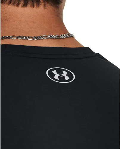 Vista 4 de Under Armour Camiseta de manga corta con rayas en el pecho izquierdo para hombre