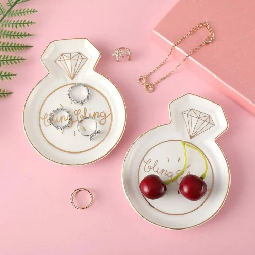 Vista 3 de Stephanie Imports Plato de cerámica de compromiso con forma de anillo de diamante y plato decorativo para joyas Compromiso Bling Bling