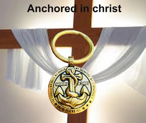 Vista 6 de Llavero cristiano de regalo para hombres y mujeres Grabado "anclado en Cristo" versículo bíblico inspirador Llavero religioso regalo