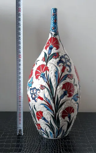 Vista 5 de Handmade Ceramic Teardrop Vase, 12 inches