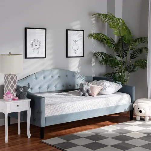Vista 2 de Baxton Studio Benjamin - Sofá cama de tamaño matrimonial de madera con acabado marrón claro moderno y contemporáneo de terciopelo azul claro