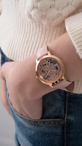 Vista 2 de GUESS Reloj de 1.417 in para mujer - Pulsera rosa esfera de oro rosa caja en tono oro rosa, Rosado, Classic