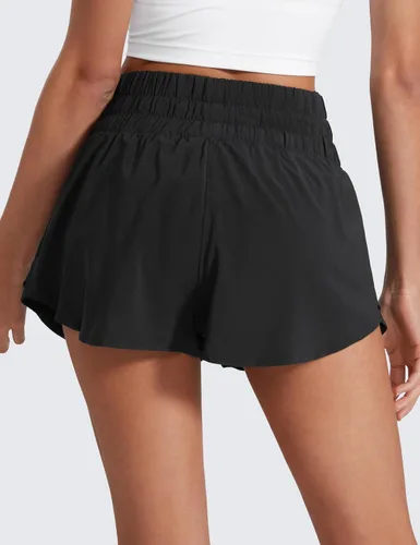 Vista 2 de CRZ YOGA Pantalones cortos deportivos para mujer, de cintura alta, con volantes, superpuesta, para entrenamiento, correr, tenis, con bolsillo