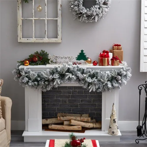 Vista 5 de Pemberly Row Guirnalda de Navidad flocada de 6 pies con conos de pino y 35 LED blanco cálido