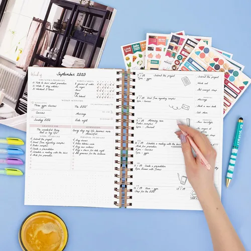 Vista 7 de PLANBERRY Agenda semanal grande prémium – Planificador de vida y presupuesto sin fecha – Organizador y diario de productividad, 8 x 10.4 pulgadas