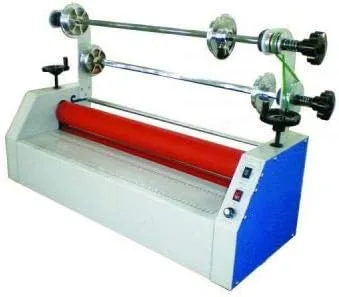 Vista 2 de Laminador frío eléctrico casero semi automático de la tarjeta de visita pequeña de 26" para montar y laminar impresiones de inyección de tinta