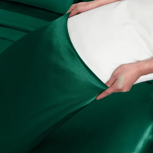 Vista 7 de Homiest Juego de sábanas de satén, tamaño matrimonial, 7 piezas de ropa de cama de satén en verde negruzco, sábana bajera de bolsillo profundo