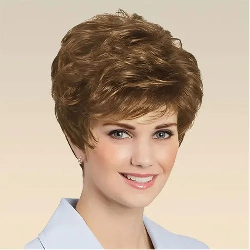 Vista 17 de Creamily Peluca corta rubia de corte Pixie con flequillo para mujer, pelucas sintéticas en capas onduladas con raíces oscuras para mujer, peluca