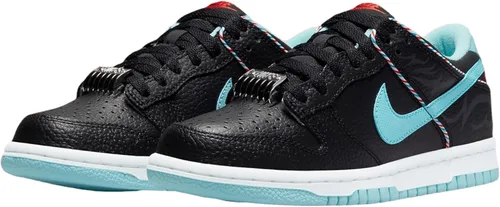 Vista 597 de Nike Kid's Dunk Low Sneaker