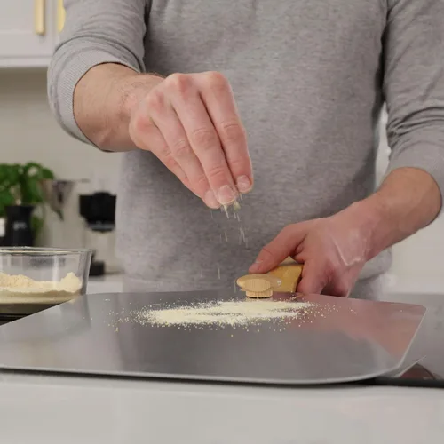 Vista 8 de Old Stone Pizza Kitchen - Pala de aluminio para pizza con mango de madera plegable, 12 x 14 pulgadas