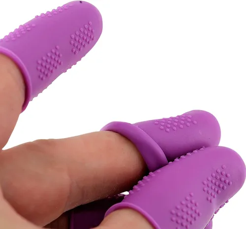 Vista 4 de Protectores de dedos [serie Flex – Paquete de 9] cubiertas antiadherentes de silicona [pequeño (3) / mediano (3) / grande (3)] – para pegamento