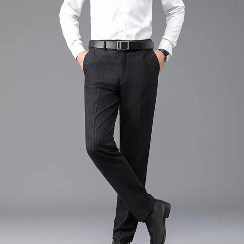 Vista 2 de oelaio Pantalones de vestir a rayas para hombre, grandes y altos, ajustados, para negocios, frente plano, pantalones chinos para hombre