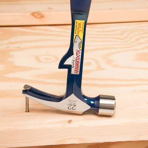 Vista 6 de Martillo Estwing Hammertooth - Garra de arranque recta de 22 oz con cara lisa y agarre de reducción de impactos - E6-22T, Azul