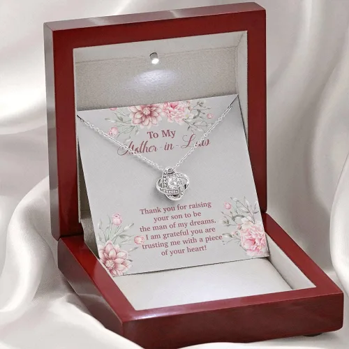 Vista 4 de To My Mother in Law Thank You for Raising Your Son to Be the Man of My Dreams Love Knot Collar de joyería collar de regalo con tarjeta de mensaje