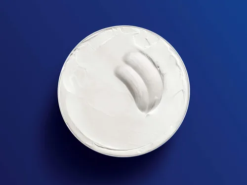 Vista 5 de NIVEA Crema hidratante (6.8 fl oz), crema hidratante que proporciona un cuidado protector intensivo para una piel suave y flexible, ideal para uso