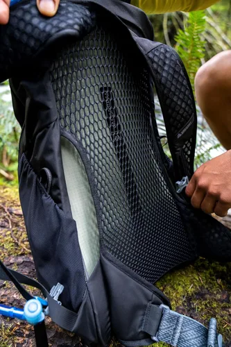 Vista 9 de Gregory Mochila de senderismo Arrio Day, Ambar Haze, Exteriores