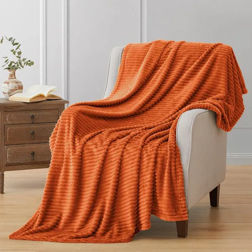 Vista 86 de Vessia - Manta de forro polar de franela (50x70 pulgadas), manta 3D de jacquard negra, esponjosa y cálida para sofá, sillón, cama, silla, 300GSM