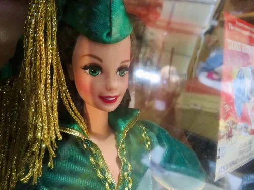 Vista 5 de Hollywood Legends Collection Barbie Doll Scarlett O'Hara con vestido de cortina verde