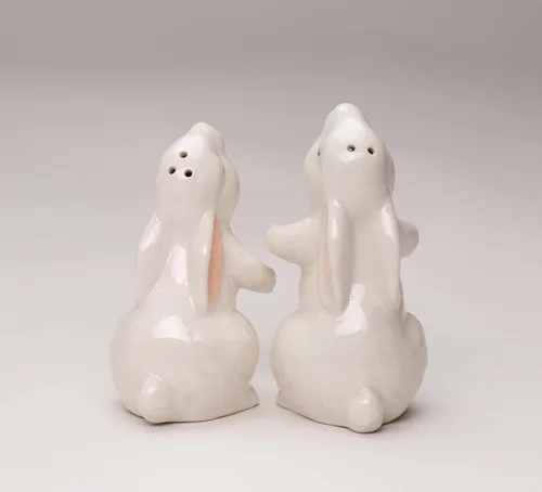 Vista 4 de Cosmos Gifts 21011 Hugging Rabbits Salero y pimentero Blanco