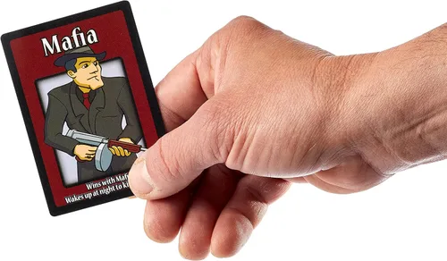 Vista 5 de Apostrophe Games Mafia El Juego de Fiesta – Juego de Mentiras, Engaños y Bluff – 38 Tarjetas de Rol, Juego de Cartas para Adultos y Adolescentes