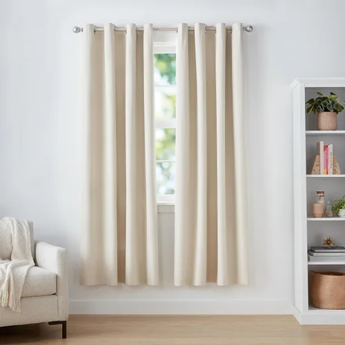 Vista 9 de Amazon Basics Cortina de ventana opaca bloqueadora de luz para oscurecer la habitación con 2 paneles con ojales, para sala de estar y dormitorio, 52