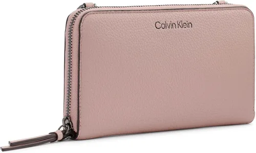 Vista 5 de Calvin Klein Cartera organizativa de mármol en una bandolera de cuerda