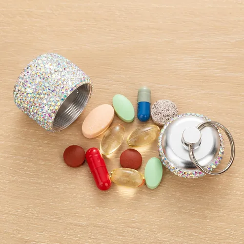 Vista 8 de Pastillero con llavero de diamante, pequeño organizador de píldoras, caja de bloqueo de medicamentos, lindo estuche de medicina para bolso, soporte