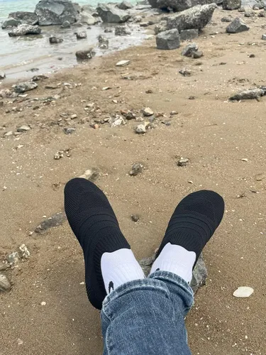 Vista 6 de SLEVEL Pantuflas de casa ligeras antideslizantes para interiores y mujeres, zapatos de yoga para mujeres y hombres