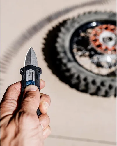 Vista 5 de Kershaw Kapsule - Cuchillo de bolsillo, negro, hoja de punta de lanza
